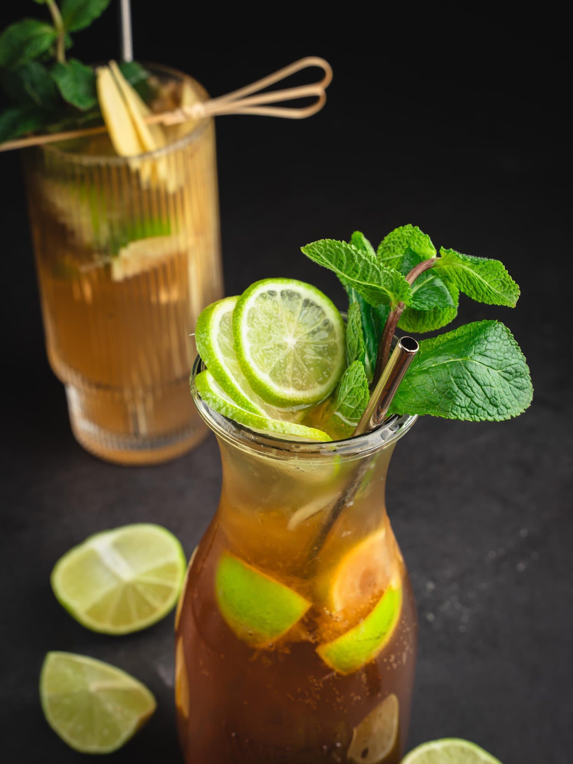 Erfrischende Drinks und Cocktails